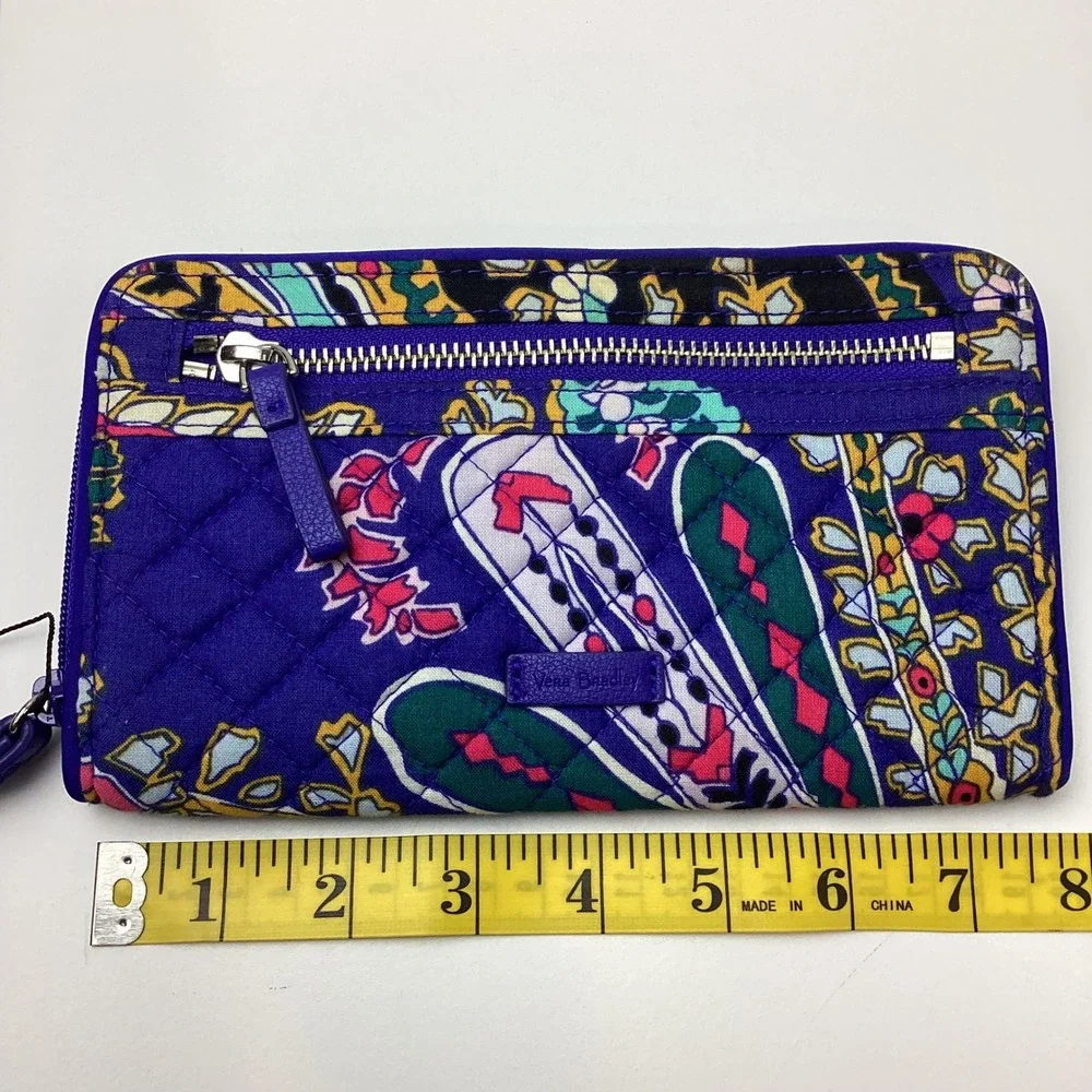 Vera Bradley Romantic Paisley Quilted Cotton Wristlet Wallet Blue NWOT
